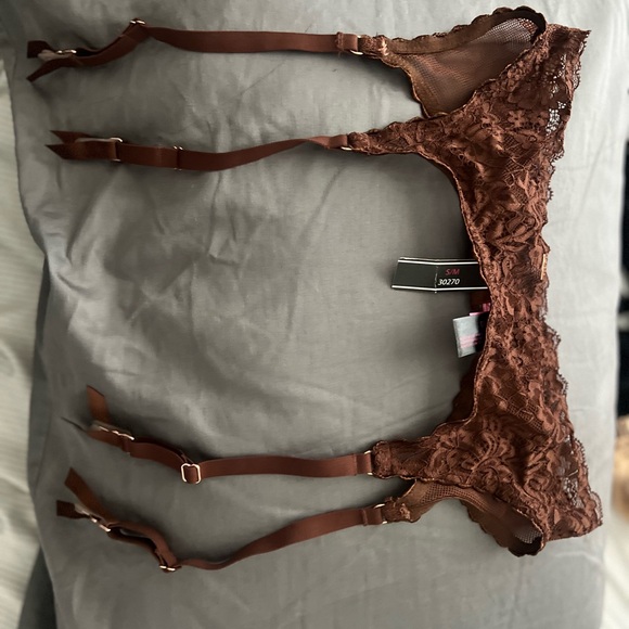 NWT Vera Garter Belt small/medium - Picture 6 of 10